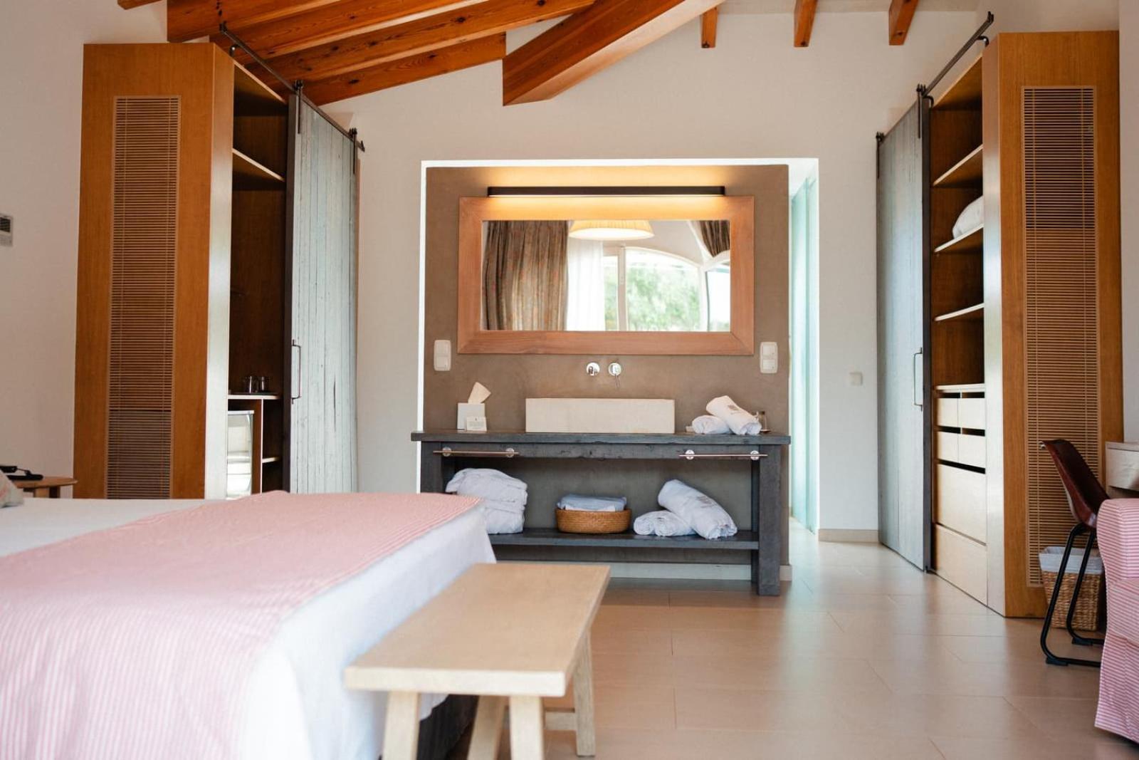 Hotel Rural Binigaus Vell Es Migjorn Gran ภายนอก รูปภาพ