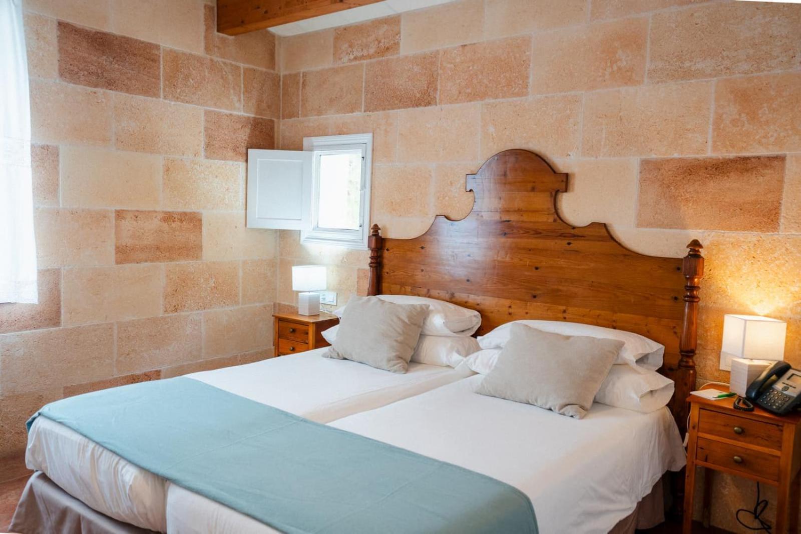 Hotel Rural Binigaus Vell Es Migjorn Gran ภายนอก รูปภาพ