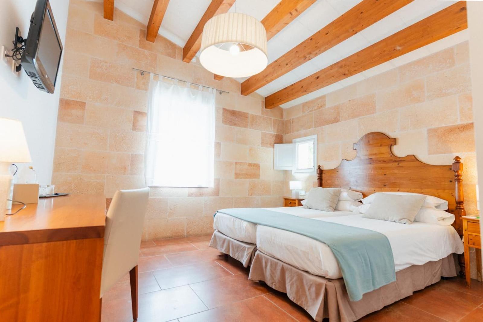 Hotel Rural Binigaus Vell Es Migjorn Gran ภายนอก รูปภาพ